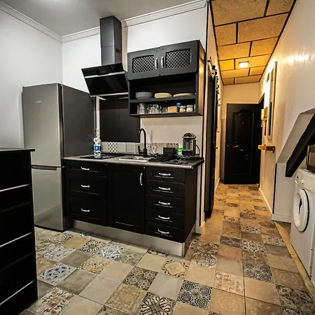 Balcón Soleado De Apartamento *